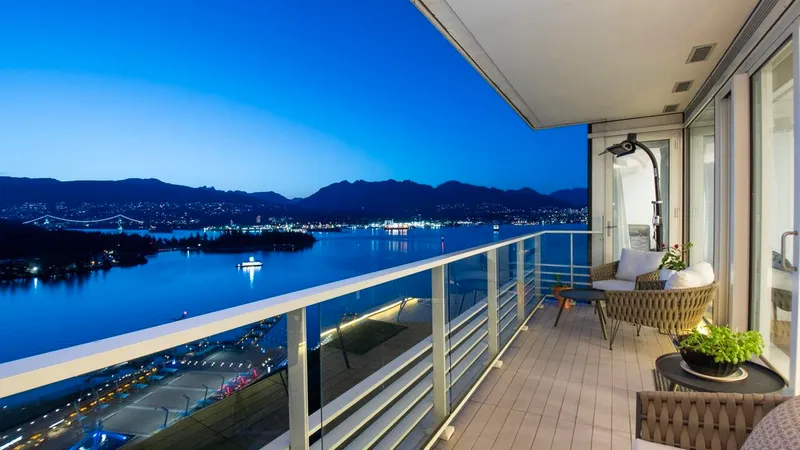 2908 1011 W CORDOVA STREET - photo 1 of 25