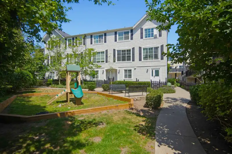 29 19180 65 AVENUE - photo 1 of 33