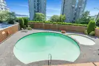 402 2135 ARGYLE AVENUE - thumbnail 3