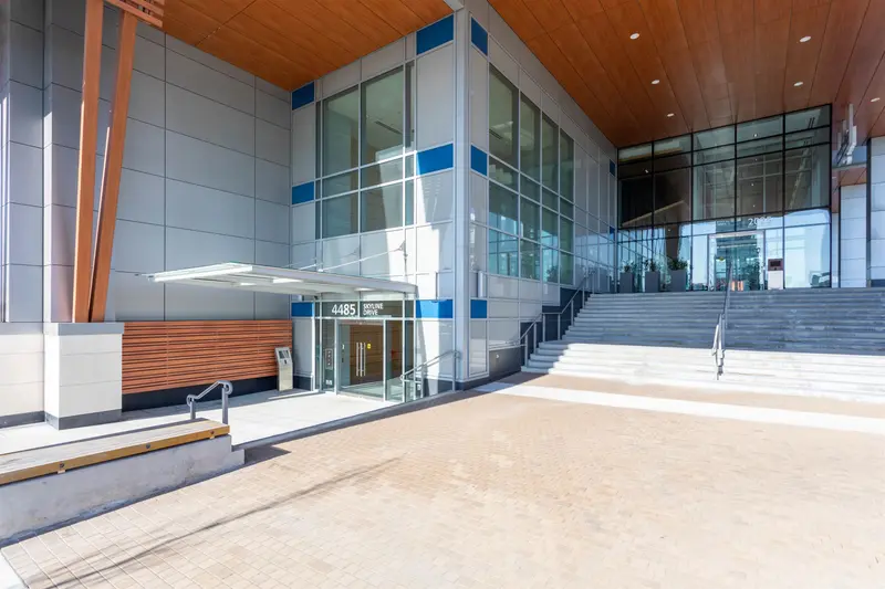 1806 4485 SKYLINE DRIVE - photo 3 of 25