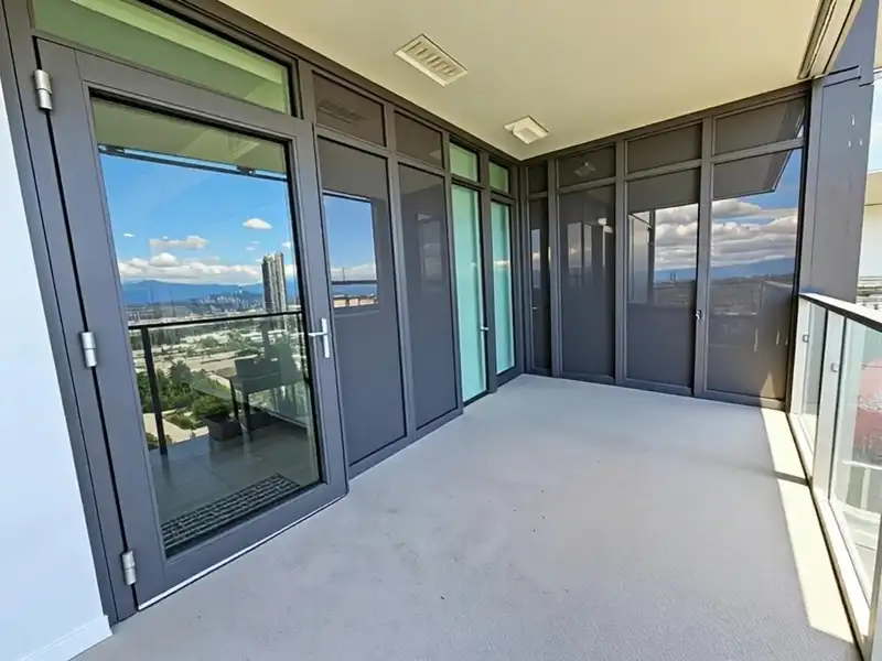 2408 10428 WHALLEY BOULEVARD - photo 3 of 28