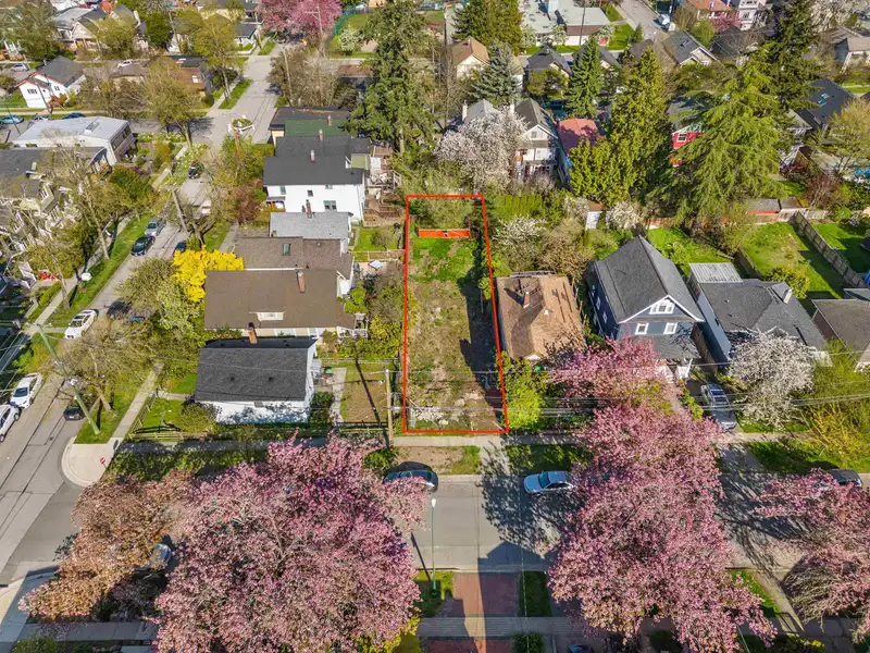 4424 SOPHIA STREET - photo 1 of 12