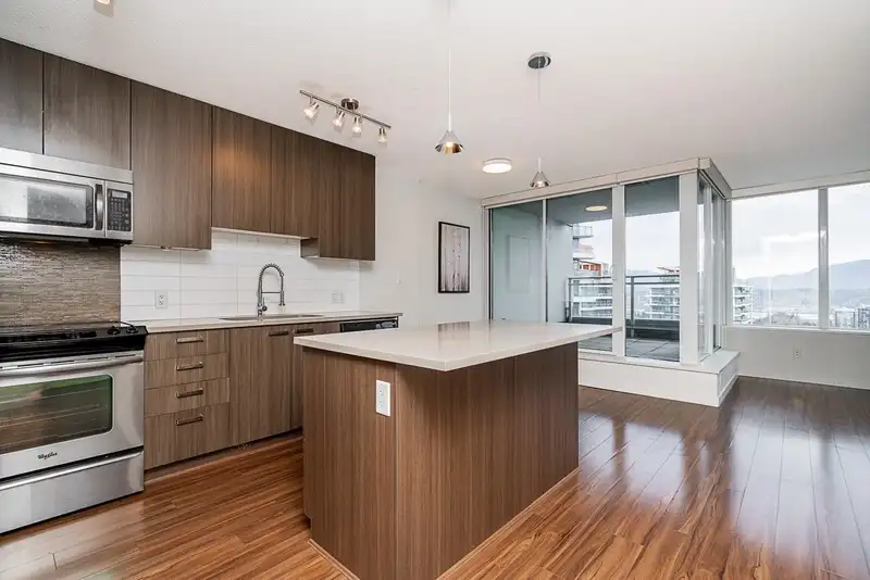 3003 13325 102A AVENUE - photo 1 of 38