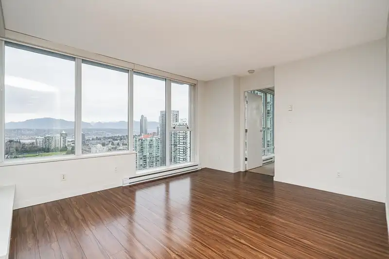 3003 13325 102A AVENUE - photo 3 of 38
