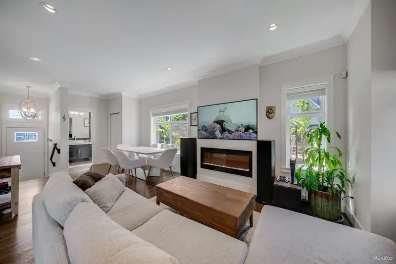 10 6033 WILLIAMS ROAD - photo 1 of 29