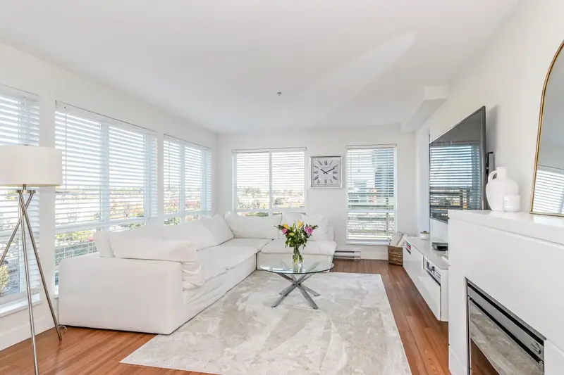 311 15775 CROYDON DRIVE - photo 3 of 20