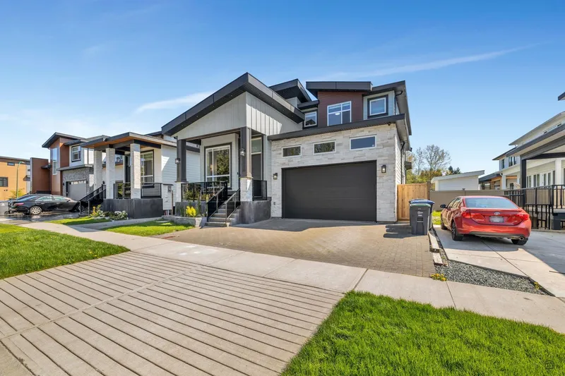 7118 FISHER DRIVE - photo 2 of 25