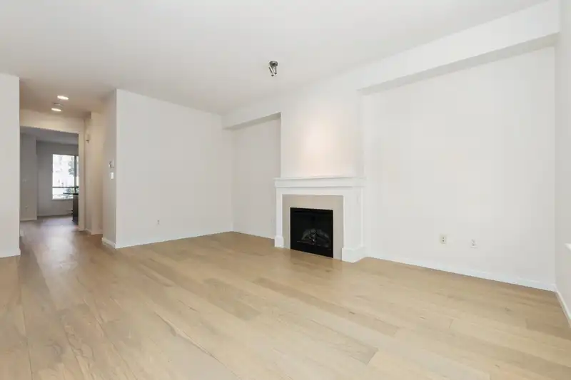 55 1370 PURCELL DRIVE - photo 4 of 30
