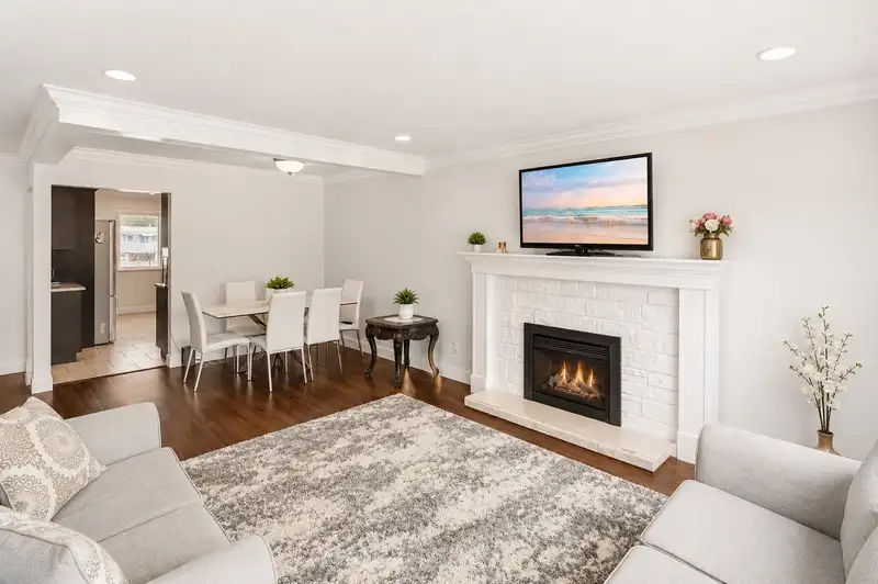 8081 112 STREET - photo 2 of 16