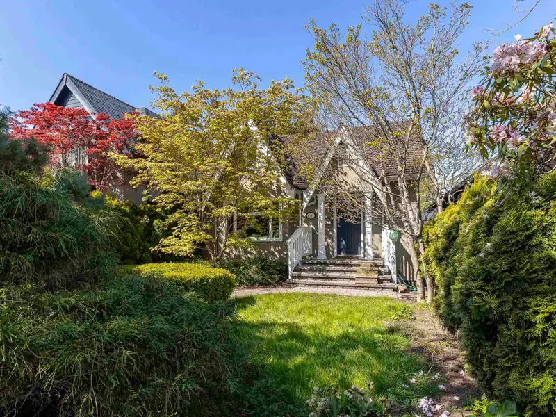 4549 W 12TH AVENUE - photo 3 of 39