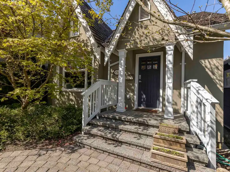 4549 W 12TH AVENUE - photo 4 of 39