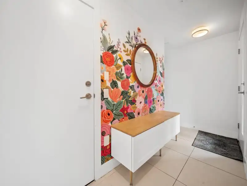 50 16685 25 AVENUE - photo 3 of 40