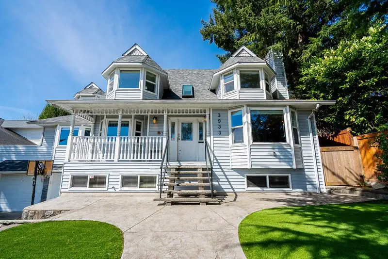 3933 TORONTO STREET - photo 1 of 38
