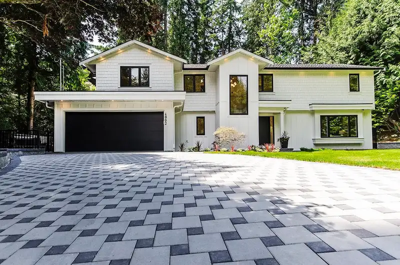 4002 BAYRIDGE AVENUE - photo 2 of 40