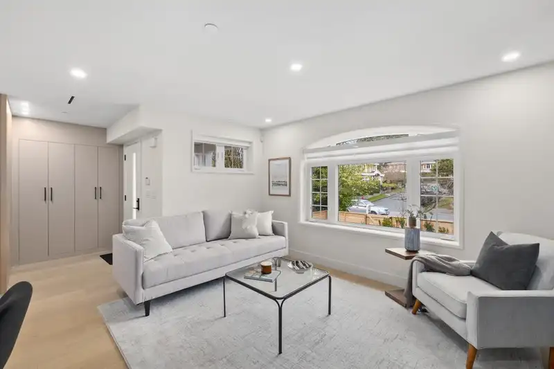 2438 W 49TH AVENUE - photo 3 of 34