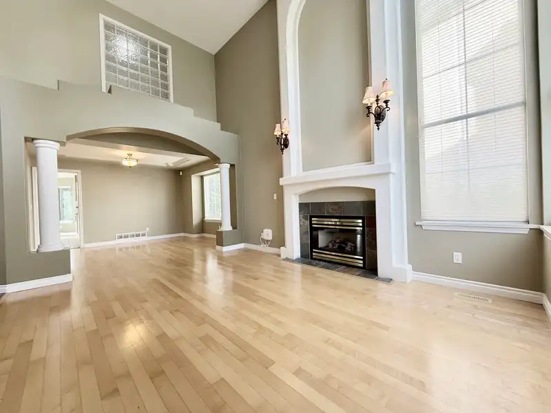 1580 WINTERGREEN PLACE - photo 4 of 40