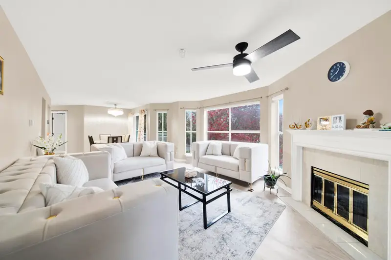 216 7171 121 STREET - photo 2 of 25