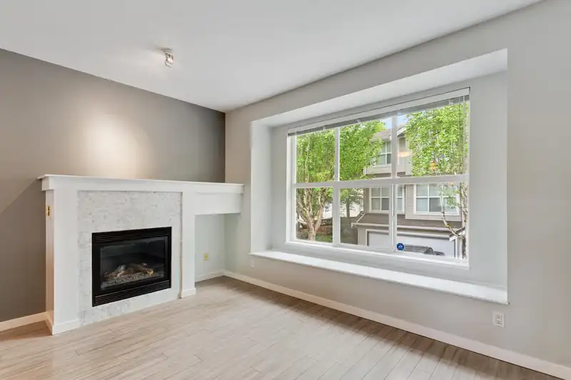 25 20460 66 AVENUE - photo 4 of 34