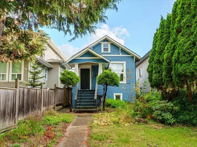 1016 TENTH AVENUE - photo 1 of 14
