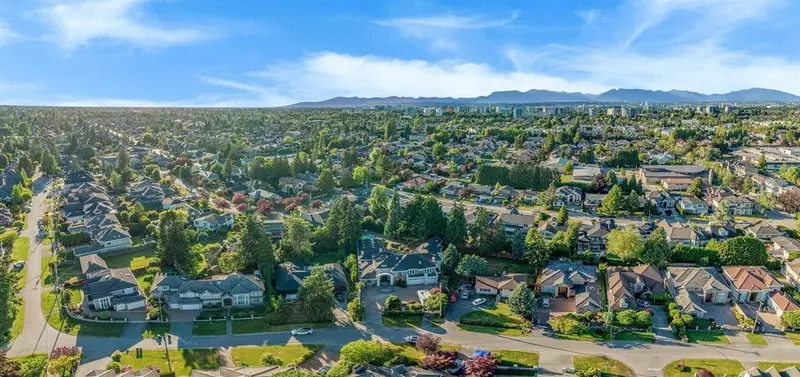 8231 BOWCOCK ROAD - photo 3 of 25