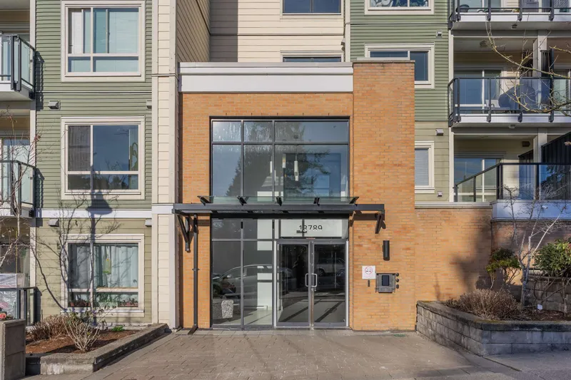 220 13789 107A AVENUE - photo 3 of 24