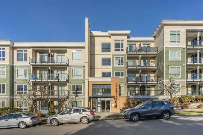 220 13789 107A AVENUE - photo 4 of 24