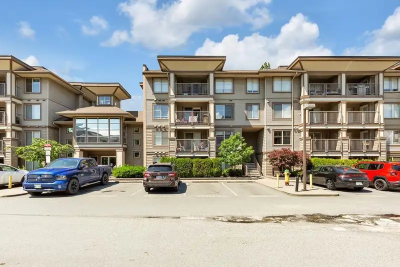 214 45567 YALE ROAD - photo 2 of 21