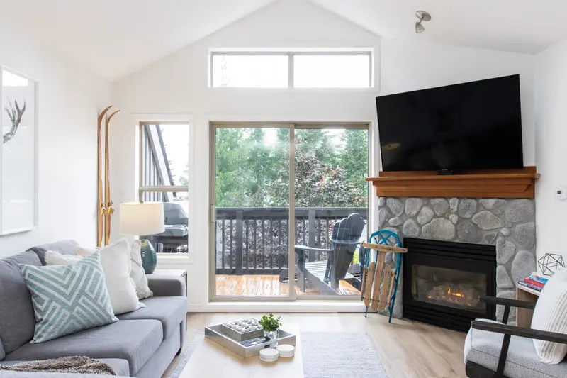 7 4890 PAINTED CLIFF ROAD - photo 1 of 21