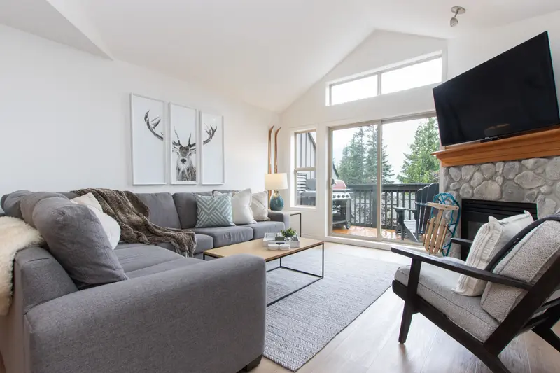 7 4890 PAINTED CLIFF ROAD - photo 2 of 21