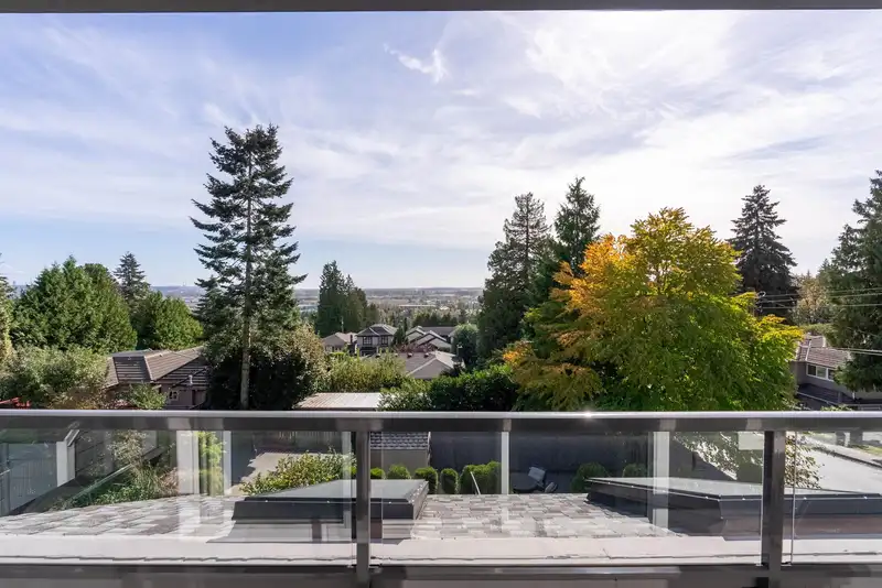 5110 EWART STREET - photo 3 of 40