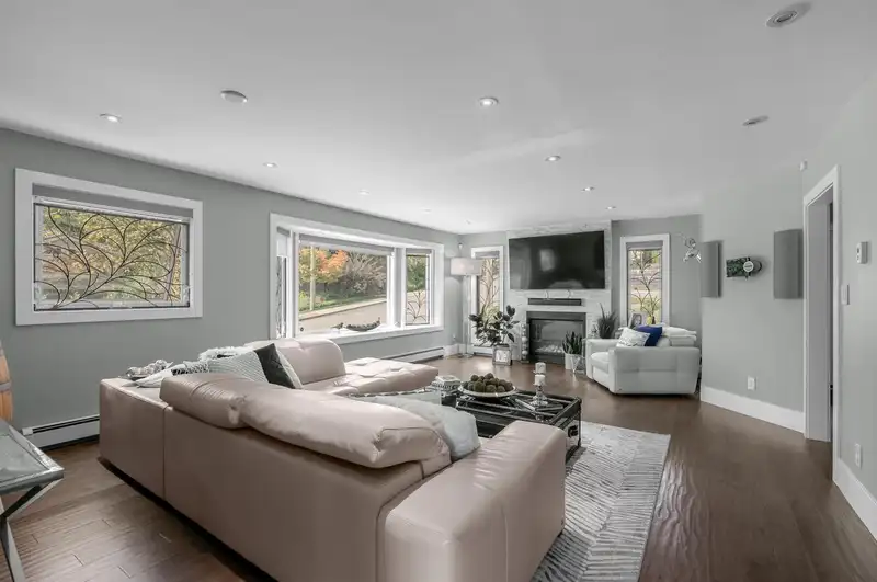5110 EWART STREET - photo 4 of 40