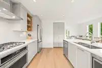 7 856 ORWELL STREET - thumbnail 11