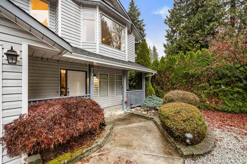 21387 123RD AVENUE - photo 3 of 40