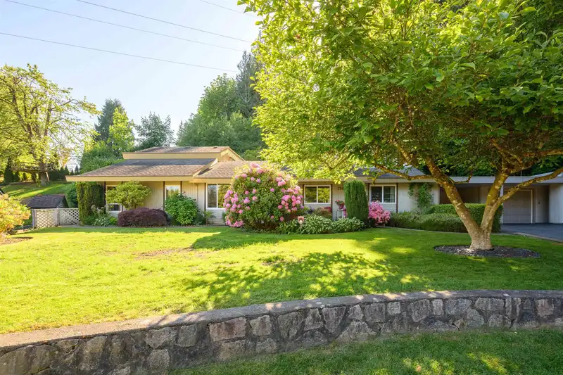 1747 BELLELYNN PLACE - photo 1 of 40