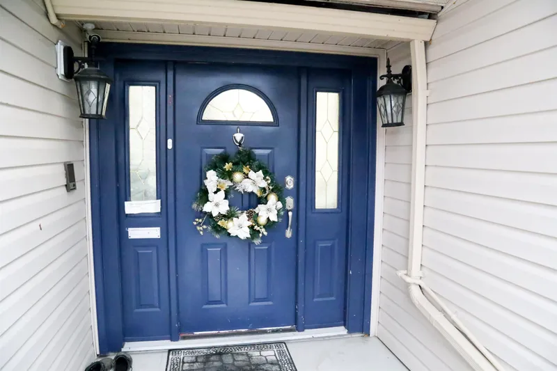 14183 72A AVENUE - photo 2 of 25