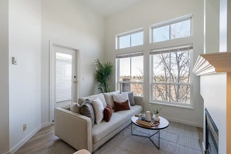 405 5600 ANDREWS ROAD - photo 4 of 33