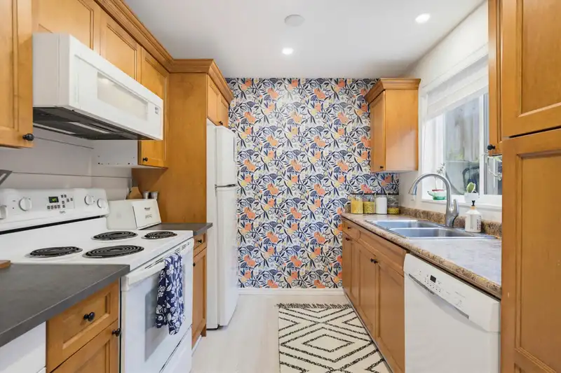 2 33900 MAYFAIR AVENUE - photo 2 of 40