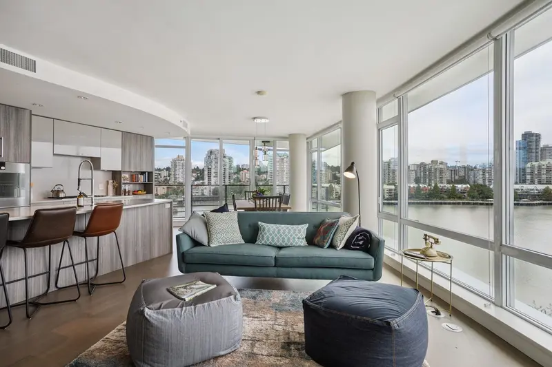 705 210 SALTER STREET - photo 3 of 25