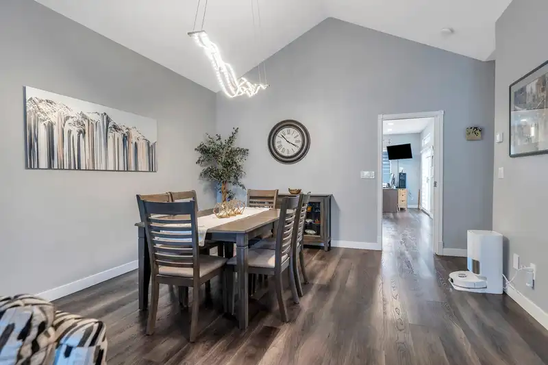 108 20655 88 AVENUE - photo 4 of 40