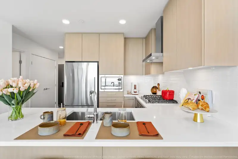 2705 518 CLARKE ROAD - photo 2 of 21