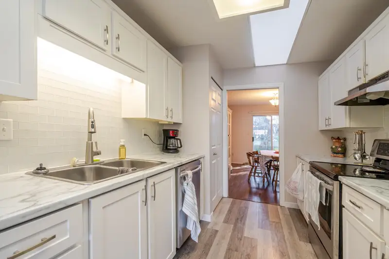 110 2460 156 STREET - photo 4 of 24