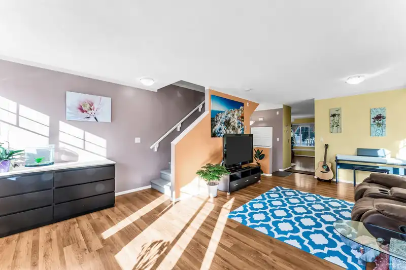 44 12110 75A AVENUE - photo 4 of 32