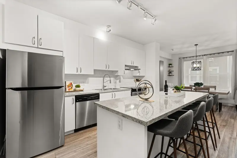 14 10415 DELSOM CRESCENT - photo 3 of 25