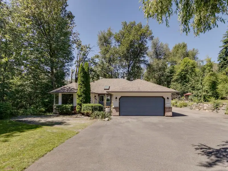 7681 HORNE STREET - photo 3 of 40