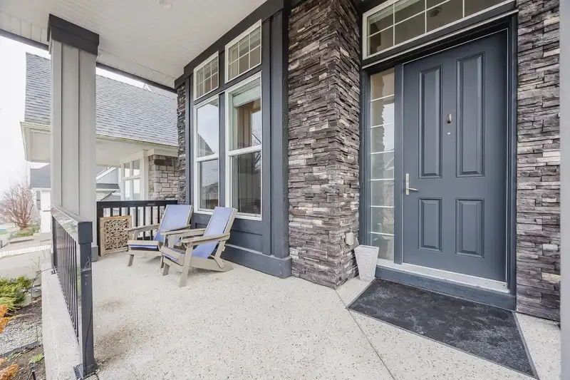 2856 161B STREET - photo 3 of 26