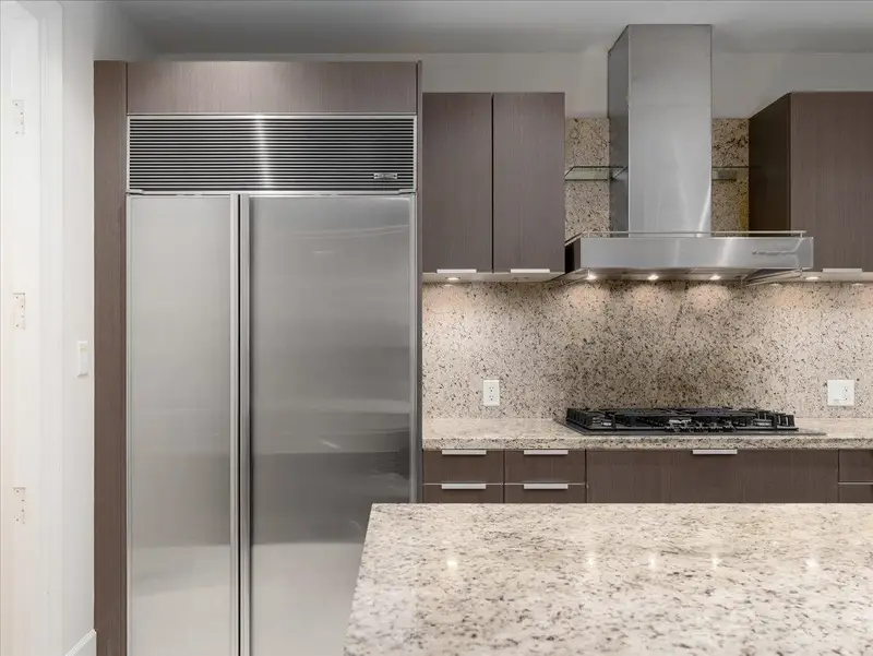 401 508 WATERS EDGE CRESCENT - photo 3 of 19