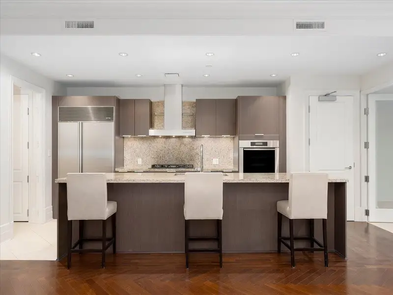 401 508 WATERS EDGE CRESCENT - photo 4 of 19