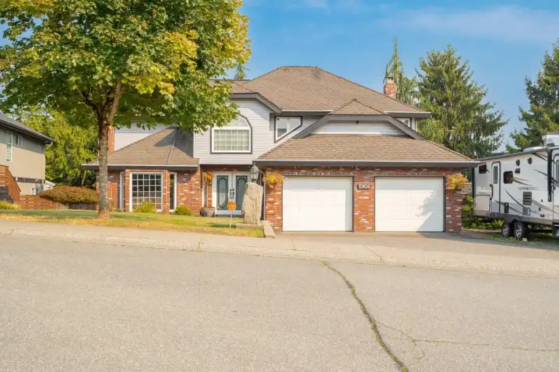 5906 190A STREET - photo 1 of 40