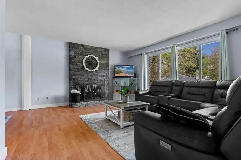 3465 SUSSEX STREET - photo 2 of 33