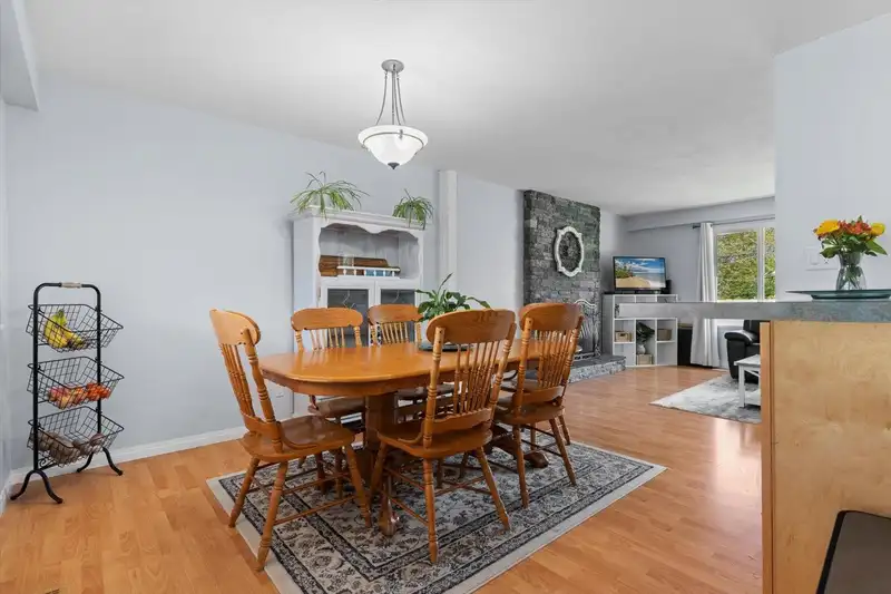 3465 SUSSEX STREET - photo 4 of 33